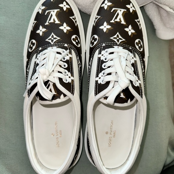 Louis Vuitton Shoes - Picture 5 of 6
